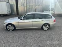 Usata BMW 318 143 CV (105 kW) 2012 Grigio Station wagon