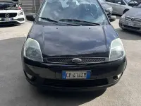 Usado Ford Fiesta Ghia 68 HP (50 kW) 2004 Citadino