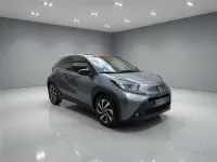 Usado Toyota Aygo X Trend 72 CV (52 kW) 2025 Gris SUV