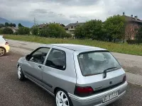 Usata Renault Clio 137 CV (100 kW) 1995 Utilitaria