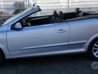Usata Opel Astra Cabriolet 150 CV (110 kW) 2007 Grigio Cabrio