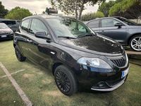 Usata Lancia Ypsilon Silver 69 CV (50 kW) 2022 Nero Utilitaria