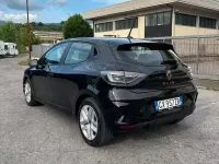 Usata Renault Clio V 101 CV (74 kW) 2025 Nero Berlina