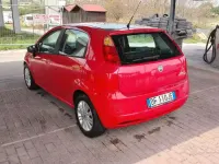 Usata Fiat Grande Punto 90 CV (66 kW) 2006 Rosso Utilitaria