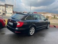 Usata Skoda Superb Elegance 140 CV (102 kW) 2012 Nero Station wagon