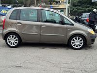 Usata Lancia Musa 100 CV (73 kW) 2004 Beige Monovolume