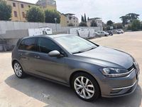 Usata VW Golf VII Highline 116 CV (85 kW) 2018 Grigio Berlina