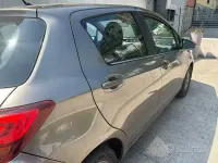 Usata Toyota Yaris 65 CV (47 kW) 2016 Grigio Berlina