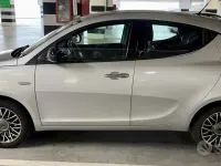 Usata Lancia Ypsilon Gold 69 CV (50 kW) 2016 Grigio Utilitaria