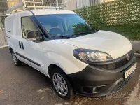 Usata Fiat Doblò 120 CV (88 kW) 2021 Bianco Monovolume