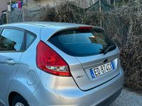 Usata Ford Fiesta Titanium 95 CV (69 kW) 2010 Grigio Berlina