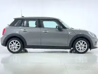 Usata Mini One D Business 95 CV (69 kW) 2017 Grigio scuro Utilitaria
