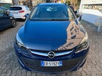 Usata Opel Astra Cosmo 140 CV (102 kW) 2013 Blu Station wagon
