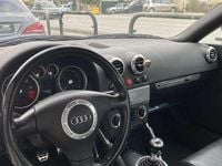 Usata Audi TT Roadster 179 CV (131 kW) 2001 Argento Cabrio