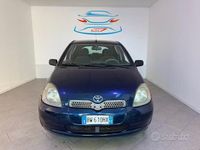 Usata Toyota Yaris Sol 68 CV (50 kW) 2002 Blu Berlina