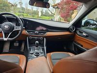 Usata Alfa Romeo Giulia Super 179 CV (131 kW) 2017 Bianco Berlina