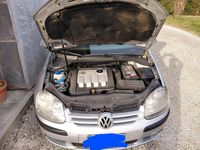Usata VW Golf IV 105 CV (77 kW) 2005 Berlina