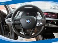 Usata BMW 116 Advantage 116 CV (85 kW) 2019 Grigio Utilitaria