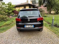 Usado VW Tiguan Trendline 110 CV (80 kW) 2015 Negro SUV