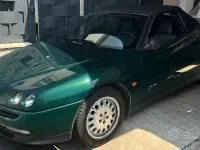 Usata Alfa Romeo Spider 128 CV (94 kW) 1996 Verde Cabrio