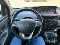 Usata Lancia Ypsilon 80 CV (58 kW) 2015 Bianco Utilitaria