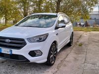 Usata Ford Kuga ST-Line 120 CV (88 kW) 2019 Bianco SUV