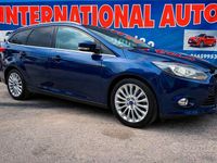 Begagnad Ford Focus 116 HK (85 kW) 2012 Röd Sedan