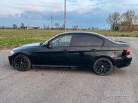 Usata BMW 318 Comfort Edition 143 CV (105 kW) 2010 Nero Berlina