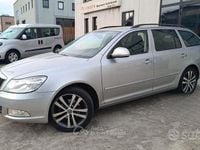 Usata Skoda Octavia Comfort 105 CV (77 kW) 2013 Nero Station wagon