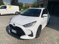 Usata Toyota Yaris Hybrid Trend 116 CV (85 kW) 2023 Bianco Berlina