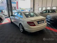Usata Mercedes C220 Avantgarde 170 CV (125 kW) 2008 Bianco Berlina