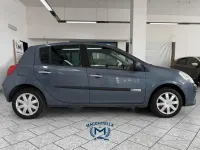 Usata Renault Clio Dynamique 75 CV (55 kW) 2008 Bluazzurro Utilitaria