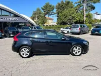 Usata Volvo V40 Kinetic 114 CV (83 kW) 2014 Nero Berlina