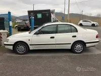 Usata Toyota Carina E 133 CV (97 kW) 1994 Bianco Berlina