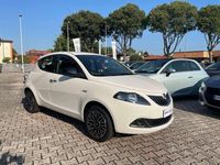 Usata Lancia Ypsilon 69 CV (50 kW) 2024 Bianco Utilitaria