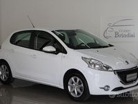 Usata Peugeot 208 Active 82 CV (60 kW) 2013 Bianco Utilitaria