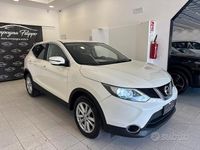 Usata Nissan Qashqai 131 CV (96 kW) 2015 Bianco SUV