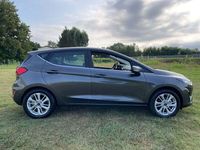 Usata Ford Fiesta Titanium 99 CV (72 kW) 2022 Gray Utilitaria