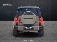 Usata Land Rover Defender HSE 249 CV (183 kW) 2021 Argento SUV