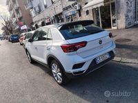 Usata VW T-Roc 150 CV (110 kW) 2022 Grigio SUV