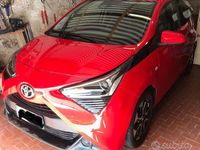 Usata Toyota Aygo Connect Style 72 CV (52 kW) 2021 Rosso Utilitaria