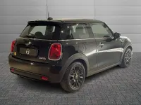 Usata Mini Cooper SE Classic 75 kW (102 CV) 2022 Nero Utilitaria