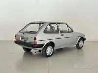 Usata Ford Fiesta 44 CV (32 kW) 1984 Grigio Utilitaria