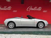 Usata Alfa Romeo Spider 155 CV (114 kW) 1999 Grigio metall Cabrio