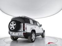 Käytetty Land Rover Defender SE 200 HP (147 kW) 2022 Hopea Katumaasturi