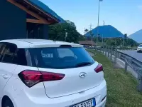 Begagnad Hyundai i20 75 HK (55 kW) 2015 Vit Sedan