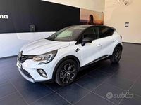 Usata Renault Captur Intens 145 CV (106 kW) 2022 Bianco nacrè tetto nero SUV