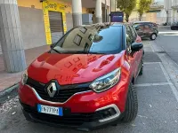 Usata Renault Captur Zen 90 CV (66 kW) 2018 Rosso SUV