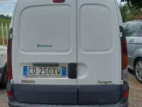 Usata Renault Kangoo Authentique 64 CV (47 kW) 2003 Monovolume