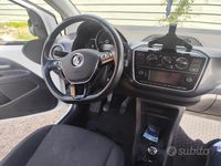 Usata VW up! Move 65 CV (47 kW) 2021 Bianco Utilitaria
